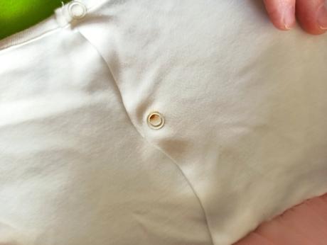 Slávnostné šaty s perlami, 86