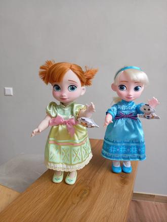 Anna a elza bábiky,