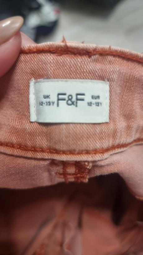 Farebne sortky, f&f,158