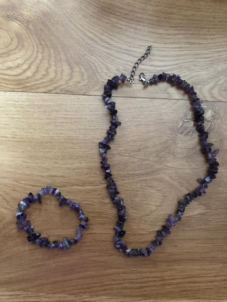 Nahrdelnik & naramok,