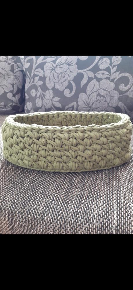 Háčkovaný košík, 