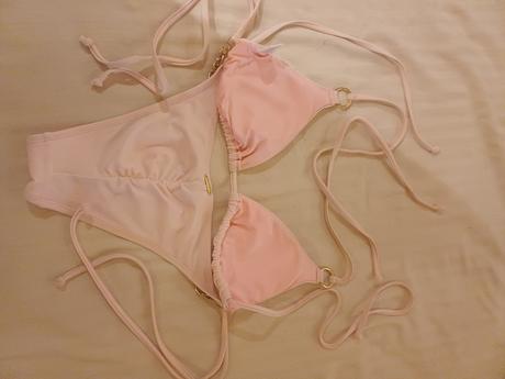 Bledoružové bikiny, s