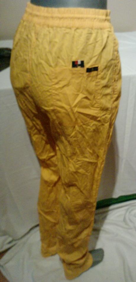 Sportove nohavice z talianska, l