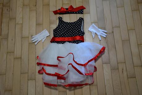 Baletný kostým, 110