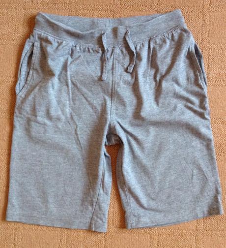 Bavlnené kraťasy, 146