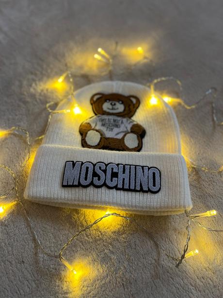 Zimné čiapky, moschino