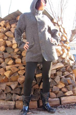 Parádna vlnená bunda s kapucňou, cmp,l