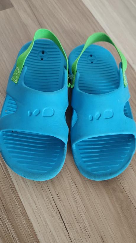 Šľapky do vody, decathlon,25