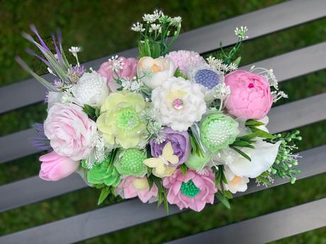 Mydlova kytica v košíku, 