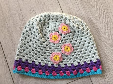 Hackovana dievcenska ciapka 5-6rokov, 116