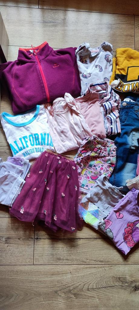 Balík oblečenia pre dievča, 122–134