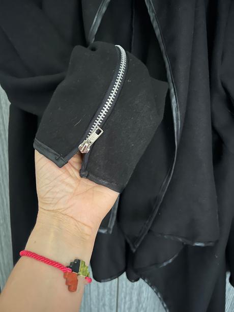 Atypicky prechodny kabatik l, l