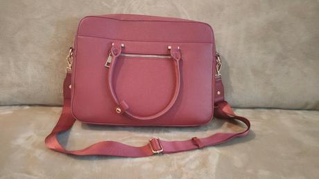 Krásna nová štýlová kabelka, carpisa