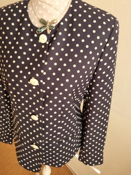 Modro-biele bodkované sako veľ. 40, 40