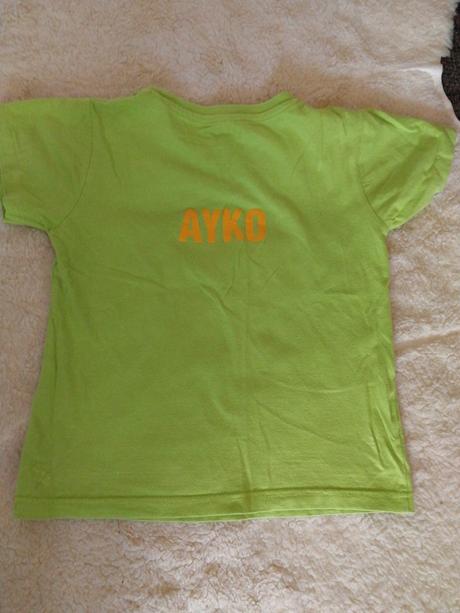 Zaujímave jabĺčkovo zelené tricko, 122