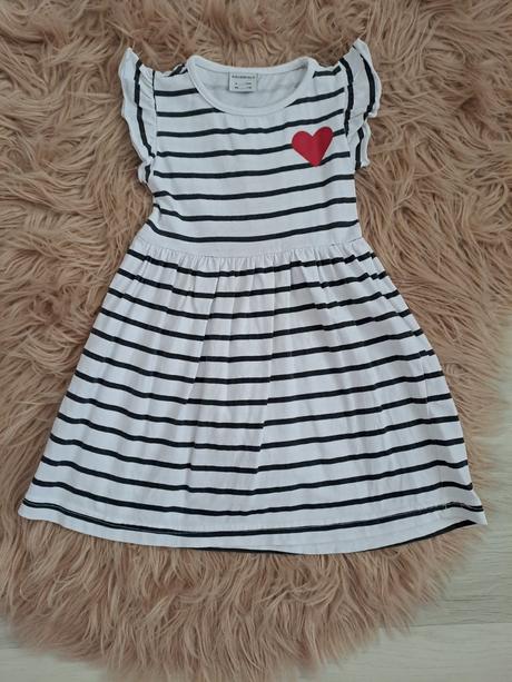 Letné šatičky, 98