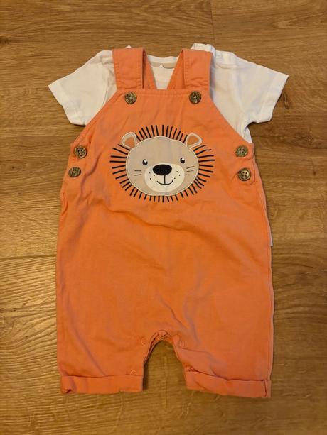 Takmer nenoseny letný set s levikom, c&a,68