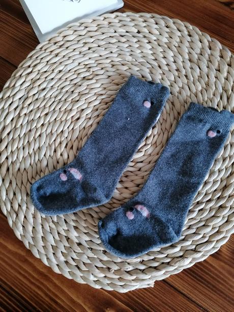 Podkolienky sede 22-23, 22