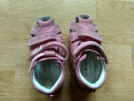 Sandalky, protetika,24