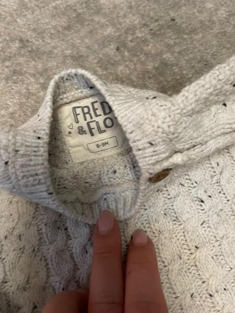 4ks svetre velkost 74, 74