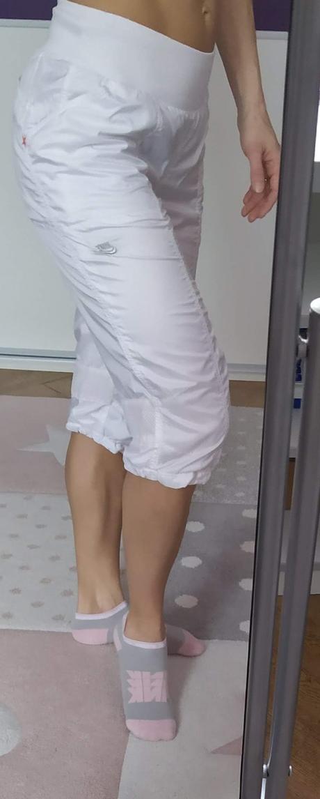 Kratasy nike cierne gratis, nike,s