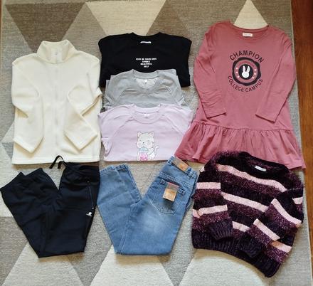 Balík pekného dievčenského oblečenia 134/140, 122–134