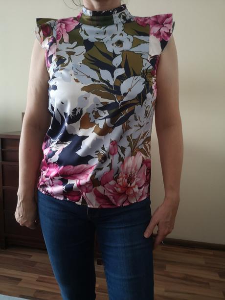 Kvetovaná blúzka comma, 36
