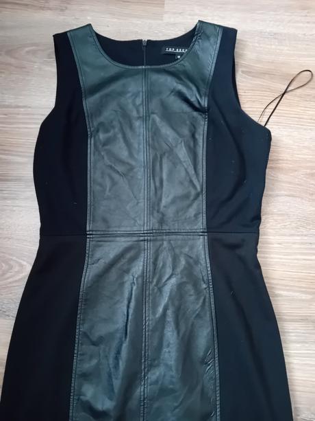 Šaty top secret, 40