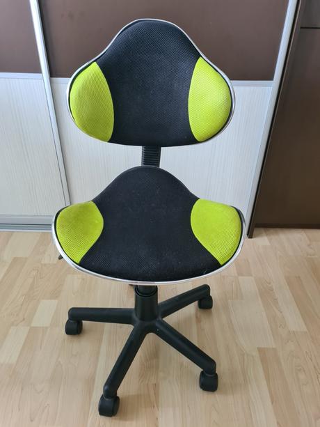 Detska kancelarska stolicka,