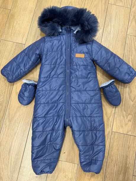 Overal na zimu missimi, 98