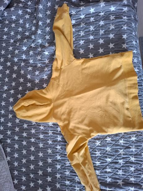 Piskacia mikina, 128