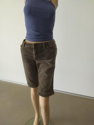 C 35znckove  kratase  esprit pekne raz oblecene, esprit,m