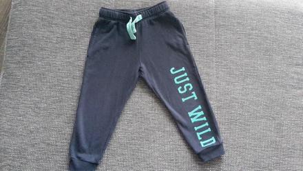 Teplakové nohavice, lupilu,86