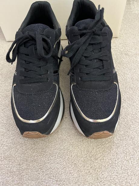 Tenisky, clara barson,39