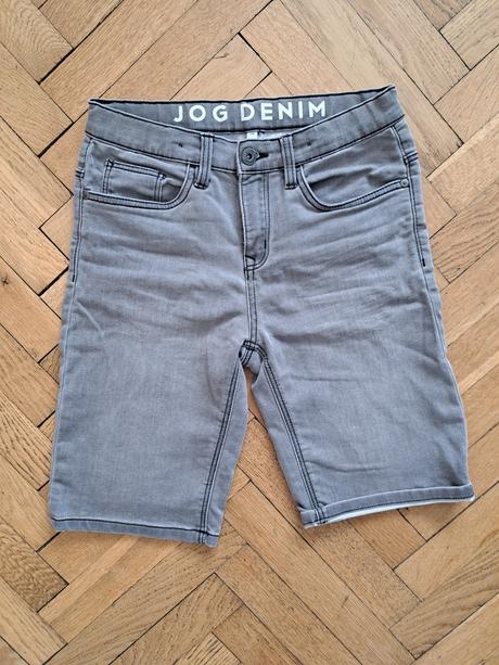 Rifľové kraťasy, c&a,146