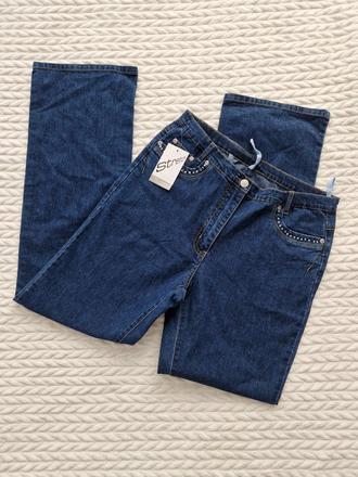 Rifle so zdobením, 40