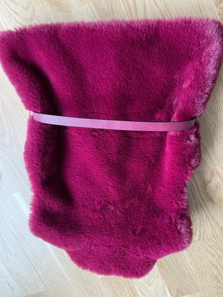 Vesta s kozenkou, mayoral,104