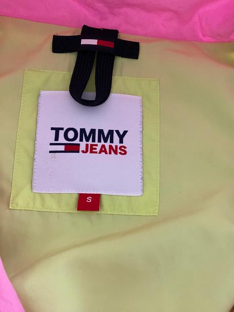 Farebná bunda, tommy hilfiger,s