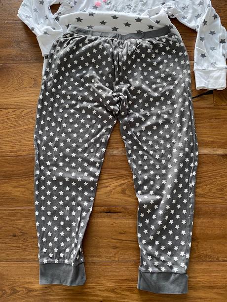 Pyzamo pre dievčatá, 146