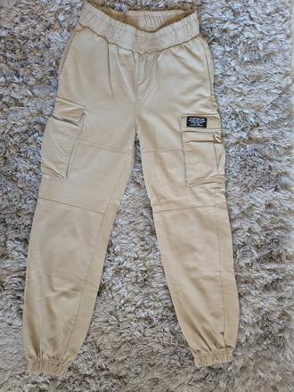 Tepláky, chapter young,146