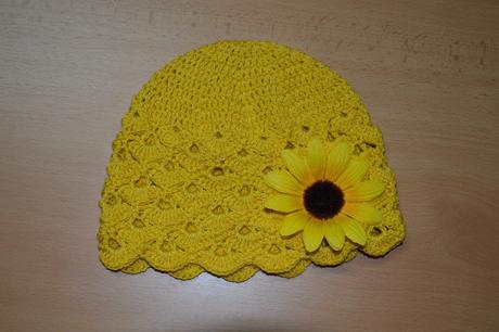 Háčkovaná čiapočka s kvetom, 50 - 158
