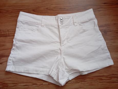 Dámske kraťasy, c&a,42