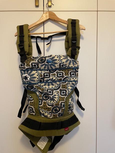 Nosic manduca - ako novy, manduca