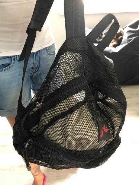 Rusty čierny ruksak batoh priehladný,