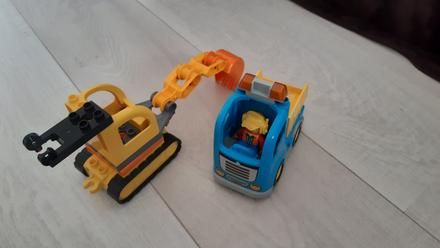 Lego duplo nakladne auto,zeriav,
