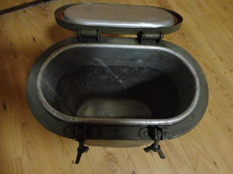 Vojenská varnica na jedlo,