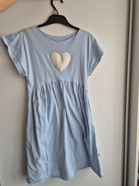 Piskacie šaty 134, 134