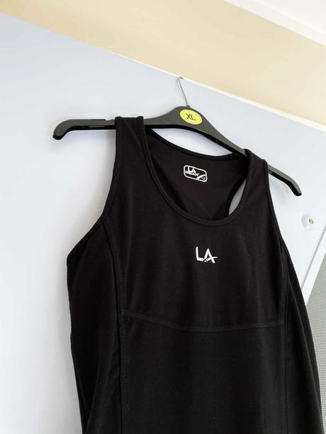 Elastické tielko s všitou podprsenkou, m