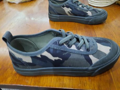 Tenisky, reserved,31