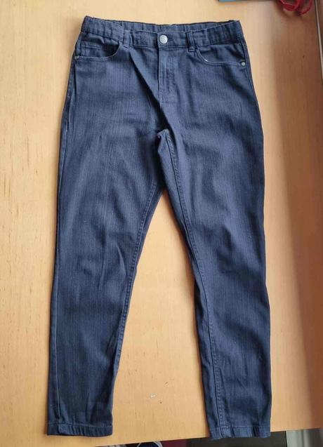 Slušné nohavice, 164